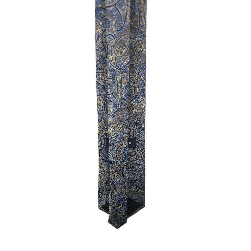 Van Heusen 100% Silk Tie Blue Paisley Gold Trim Mens Necktie Classic Formal